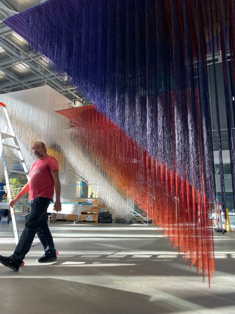 montage d'une exposition par notre régie d'art spécialisée